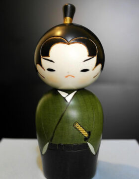 Bambola Kokeshi Giovane Samurai