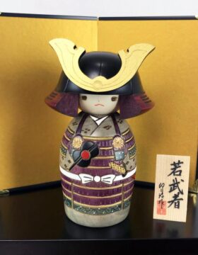 Bambola Kokeshi Wakamusha - Giovane Guerriero Samurai