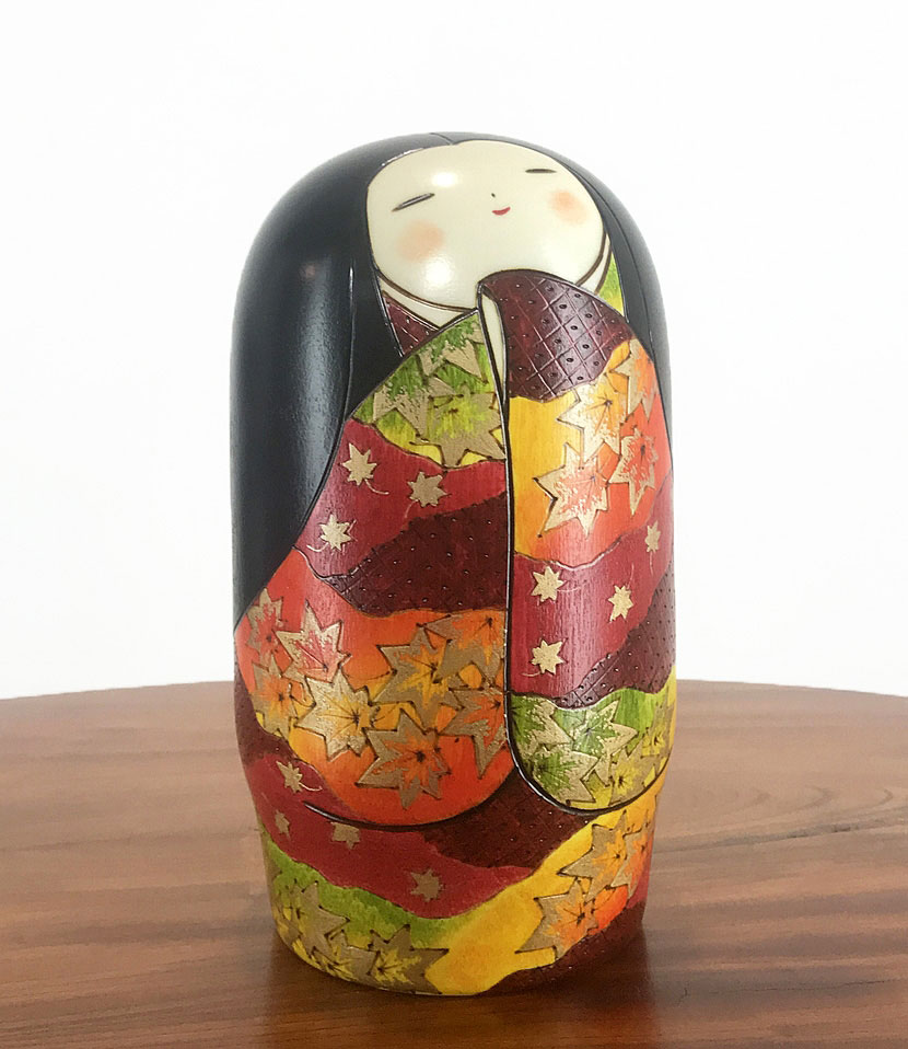 Raffinata Kokeshi "Shinshu" - "Autunno profondo" di Fumio Tomidokoro - immagine 4