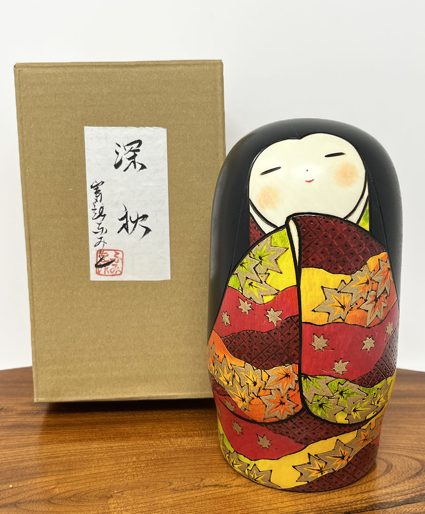 Raffinata Kokeshi "Shinshu" - "Autunno profondo" di Fumio Tomidokoro - immagine 10