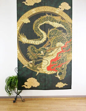 Tenda Noren con suggestivo motivo tradizionale di drago