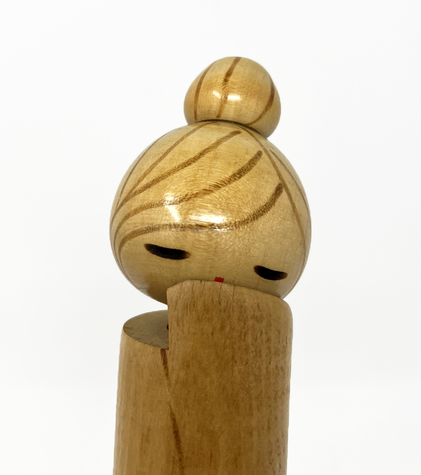 Rara coppia di kokeshi vintage "Hajirai" - "Timidezza" di Kenichi Murakami con base - immagine 6