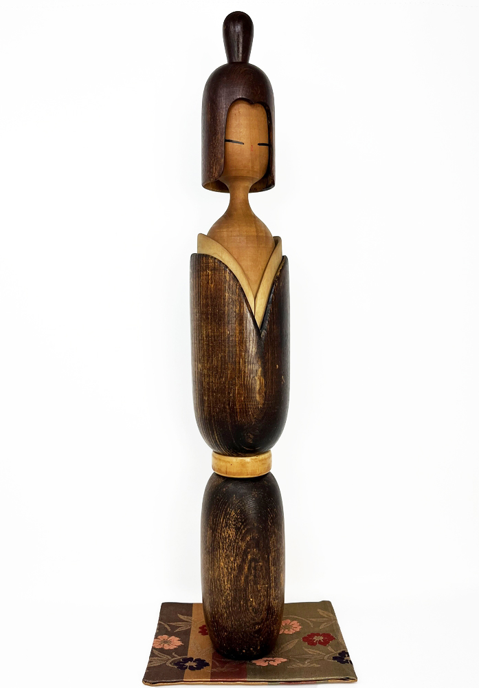 Rara e imponente kokeshi vintage da collezione "Hatsune" di Shido Shozan (51 cm) - immagine 4