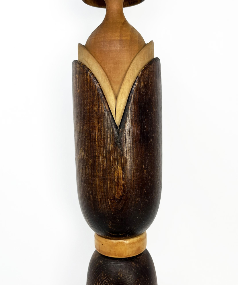 Rara e imponente kokeshi vintage da collezione "Hatsune" di Shido Shozan (51 cm) - immagine 9