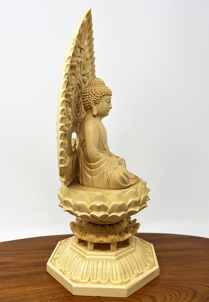 Statua di Buddha Amida Nyorai seduta in legno di cipresso con piedistallo ottagonale (28,5 cm) - immagine 5