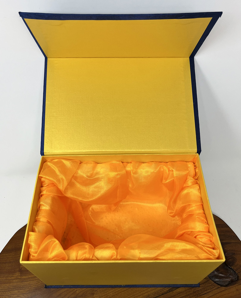 Statua di Buddha Amida Nyorai seduta in legno di cipresso con piedistallo ottagonale (29 cm) - immagine 15