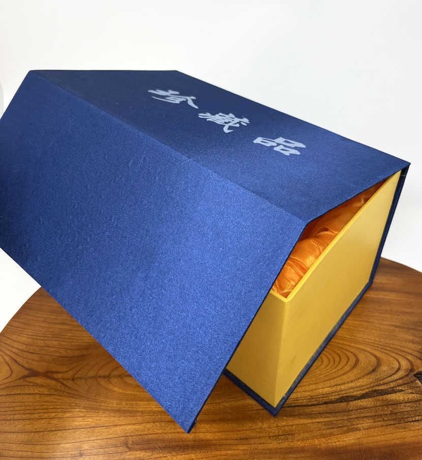 Statua di Buddha Amida Nyorai seduta in legno di cipresso con piedistallo ottagonale (29 cm) - immagine 16