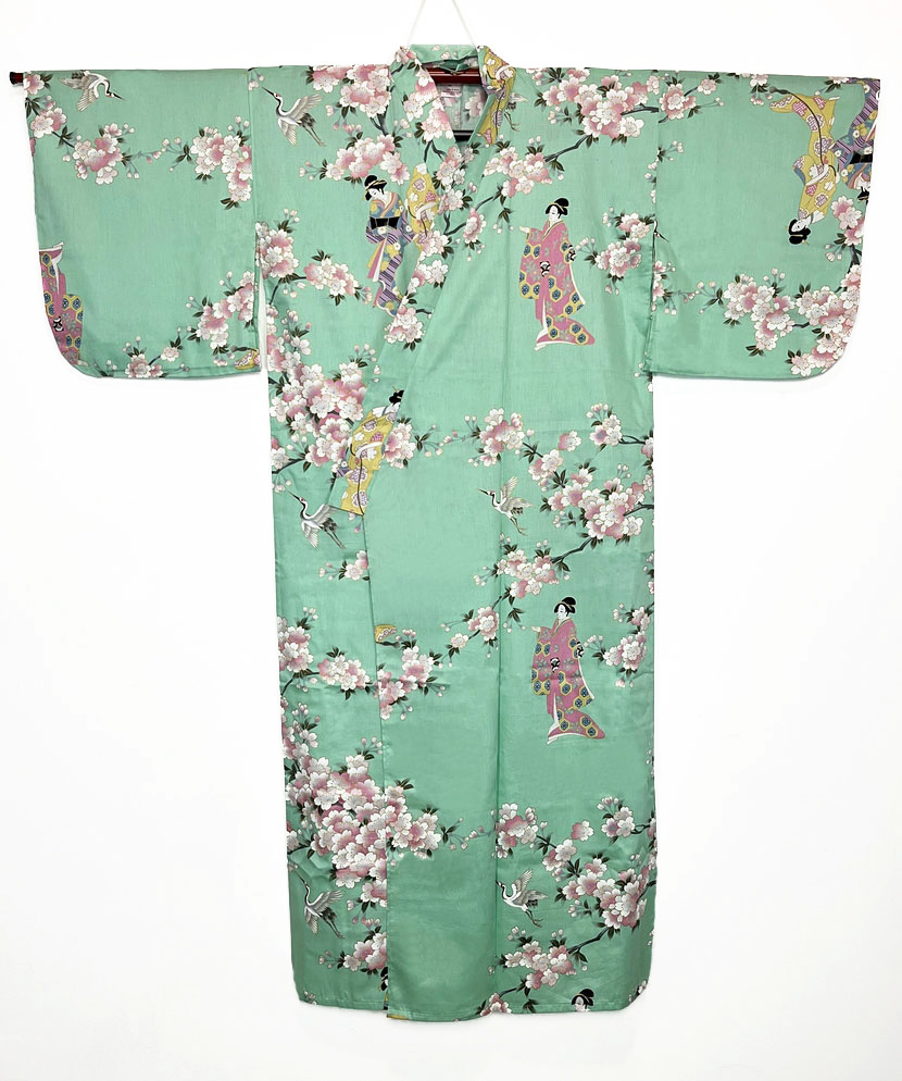 Yukata acquamarina con elegante motivo di fiori di ciliegio e geisha