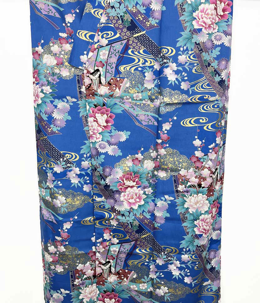 Yukata azzurro con elegante motivo di principessa e fiori di ciliegio - immagine 5