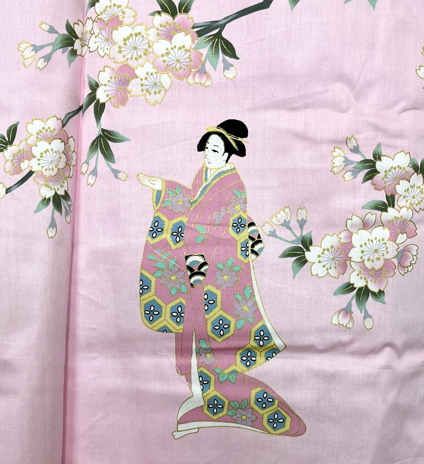 Yukata corto rosa con elegante motivo di fiori di ciliegio e geisha - immagine 4