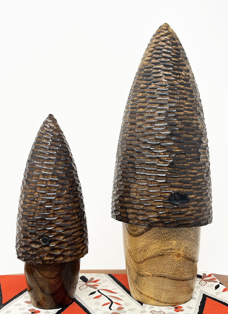 Esclusiva coppia di kokeshi vintage "Yamazato" - "Villaggio di Montagna" di Shido Shozan (31 cm) - immagine 3