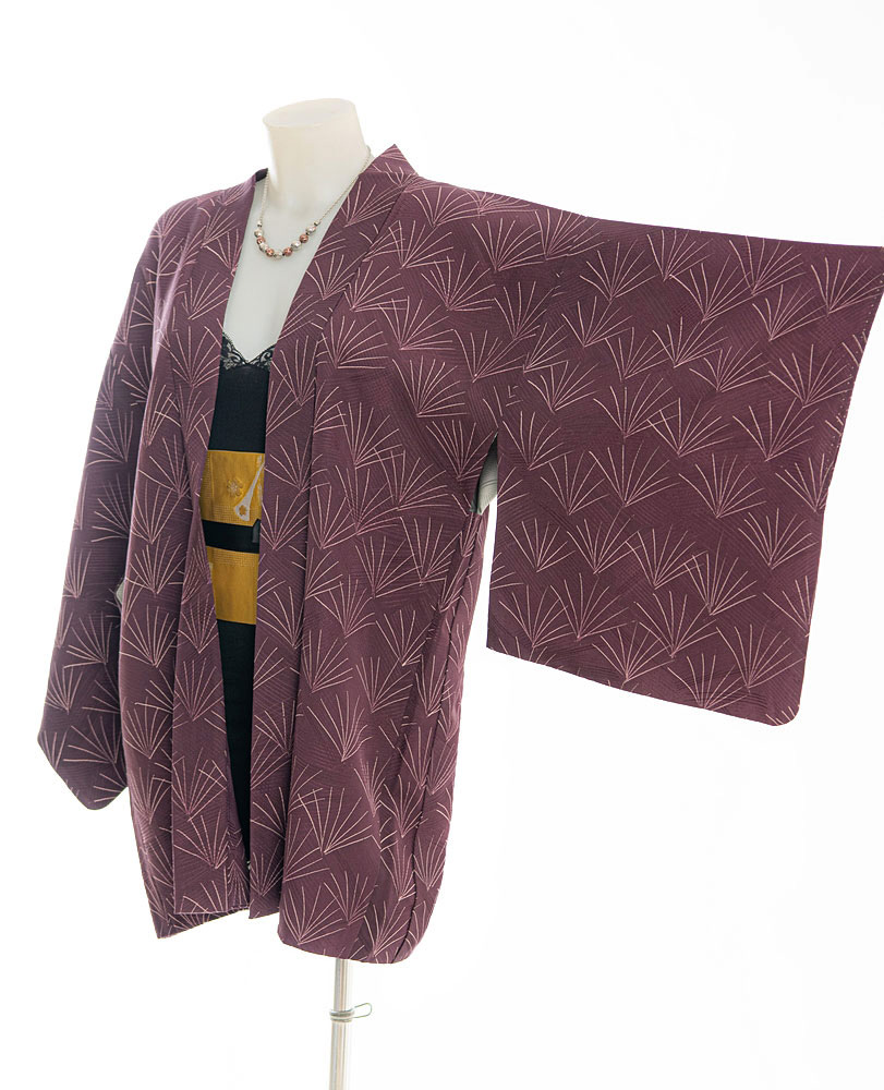Haori Kimono viola con raffinato motivo di erba selvatica damascato - immagine 2