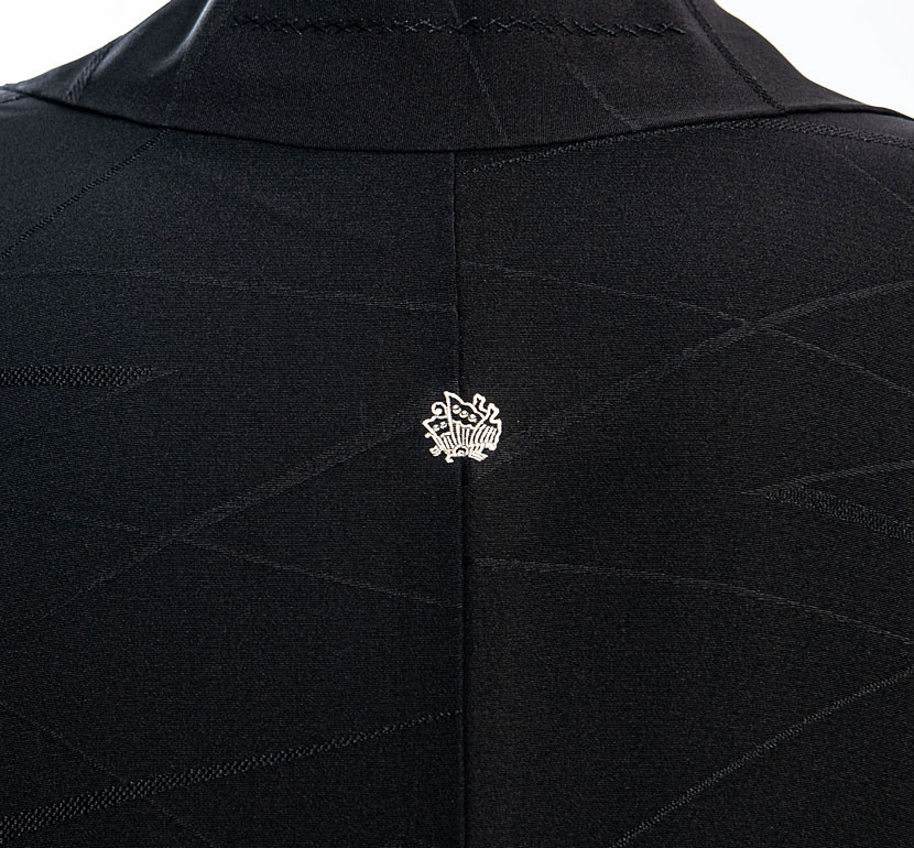 Haori Kimono nero con elegante motivo astratto - immagine 6