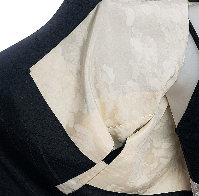 Haori Kimono nero con elegante motivo astratto - immagine 7