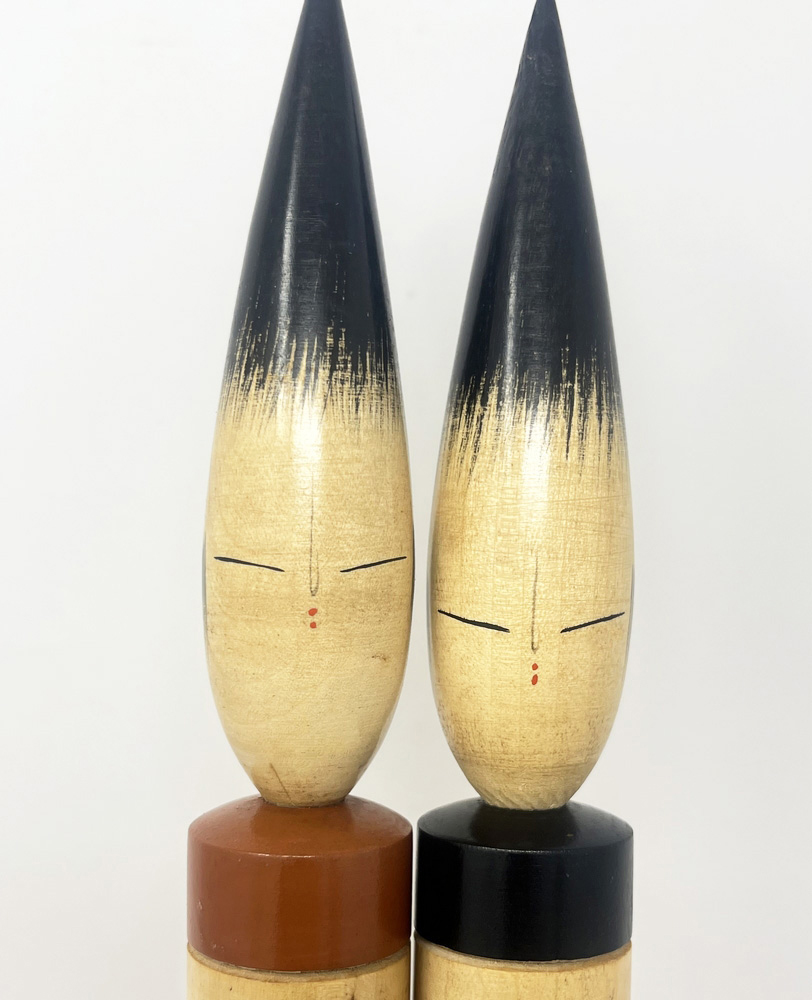 Rara coppia di kokeshi vintage "Pennelli da calligrafia" con base di Shido Shozan - immagine 8