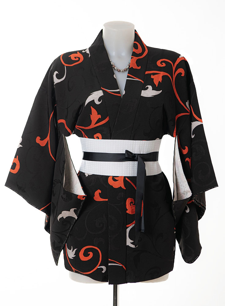 Haori Kimono nero con pregiato motivo karakusa