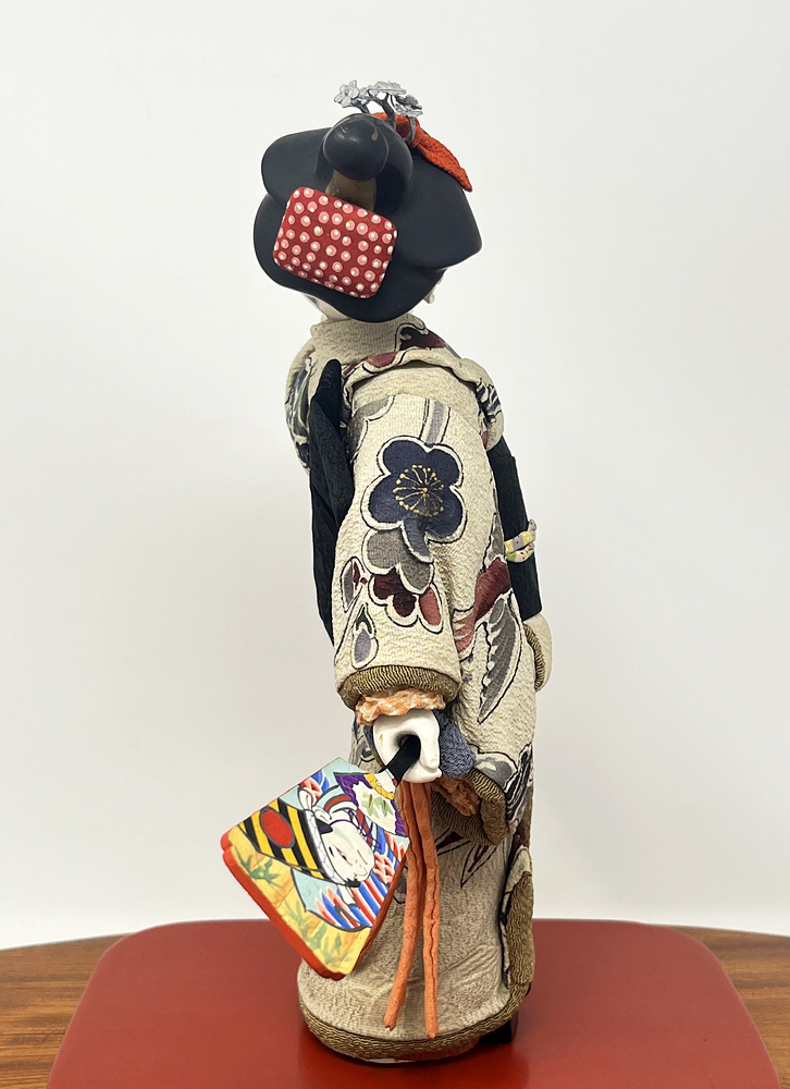 Straordinaria Bambola "Kamuro" - “Giovane Apprendista Oiran” di Okamoto Gyokusui con scatola di legno - immagine 5