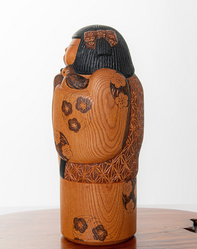 Straordinaria kokeshi "Haru no ro" - "Calore di Primavera" di Yuko Yamazaki (35 cm) - immagine 4