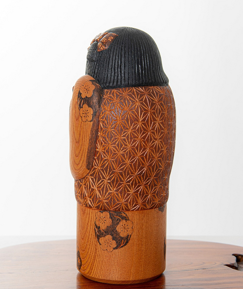 Straordinaria kokeshi "Haru no ro" - "Calore di Primavera" di Yuko Yamazaki (35 cm) - immagine 5