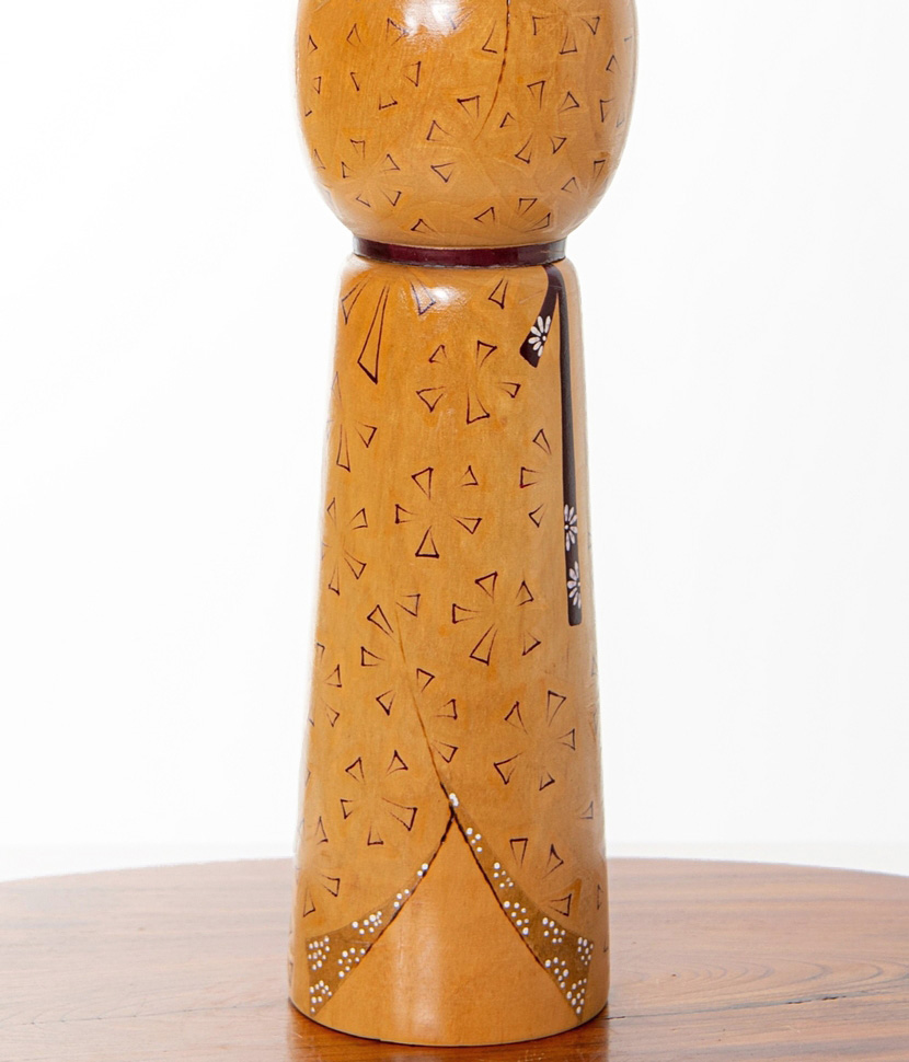 Rara kokeshi vintage "Shiori" di Kishi Sadao (versione grande da 44cm) - immagine 6