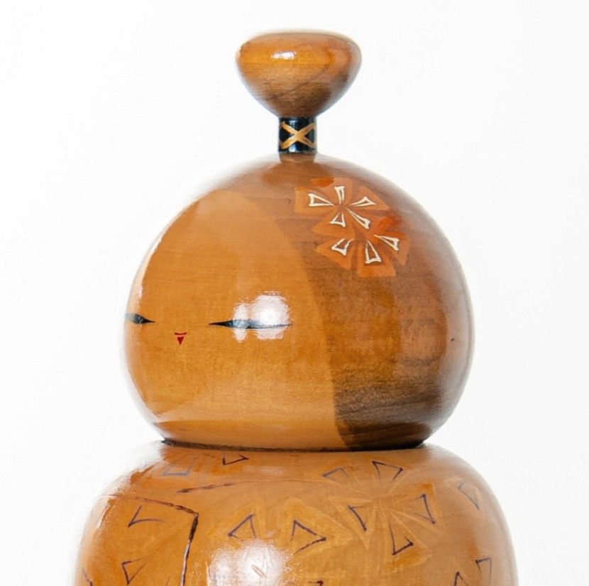 Rara kokeshi vintage "Shiori" di Kishi Sadao (versione grande da 44cm) - immagine 8