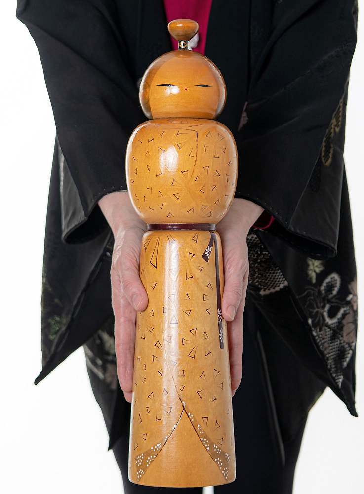 Rara kokeshi vintage "Shiori" di Kishi Sadao (versione grande da 44cm) - immagine 11