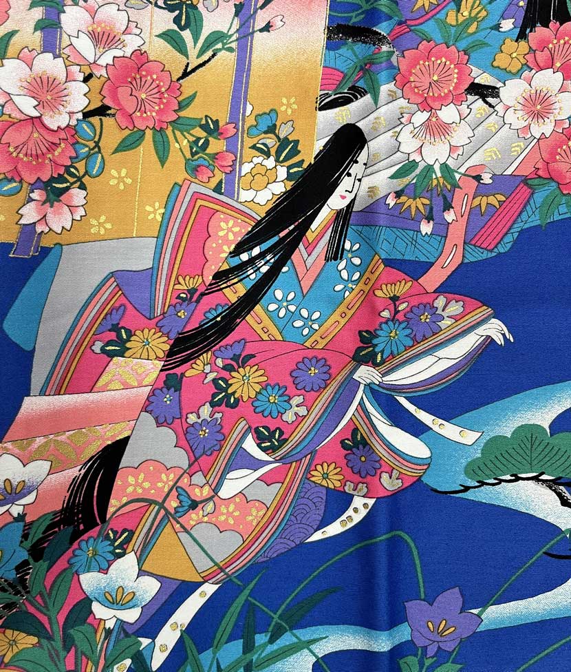 Yukata Spolverino blu royal con Scene di Vita di Corte e Fiori di Ciliegio - immagine 12