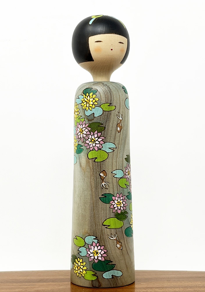 Esclusiva kokeshi "Natsu no Asa" - "Mattina d’Estate" di Fumio Tomidokoro - Pezzo unico - immagine 4