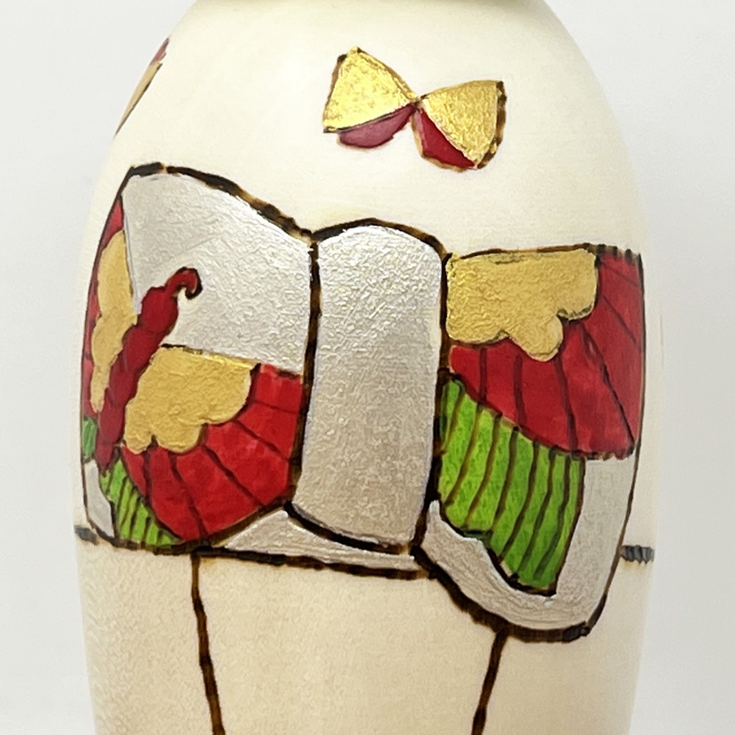 Elegante kokeshi "Chōcho-san” – "Piccola Farfalla" di Oki Izumi - immagine 9