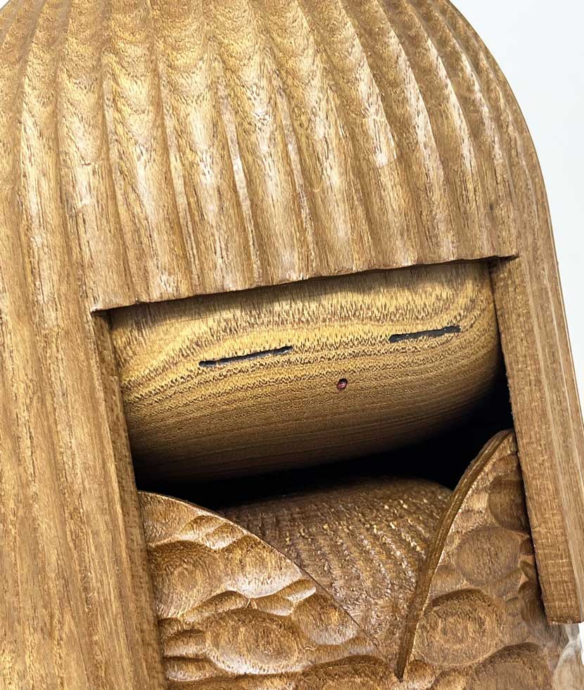 Pregiata kokeshi vintage da collezione "Warabe" – "Giovane Fanciulla" in legno di enju di Shido Shozan (26,5 cm) - immagine 10