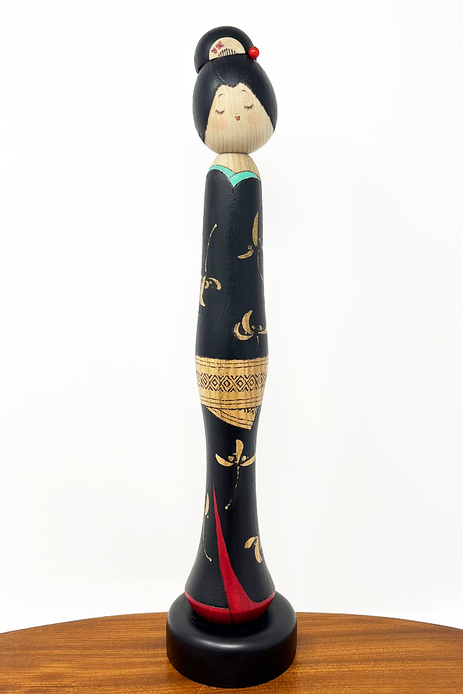 Rara kokeshi vintage da collezione "Iki" - "Eleganza" del Maestro Sansaku Sekiguchi (37,5 cm)