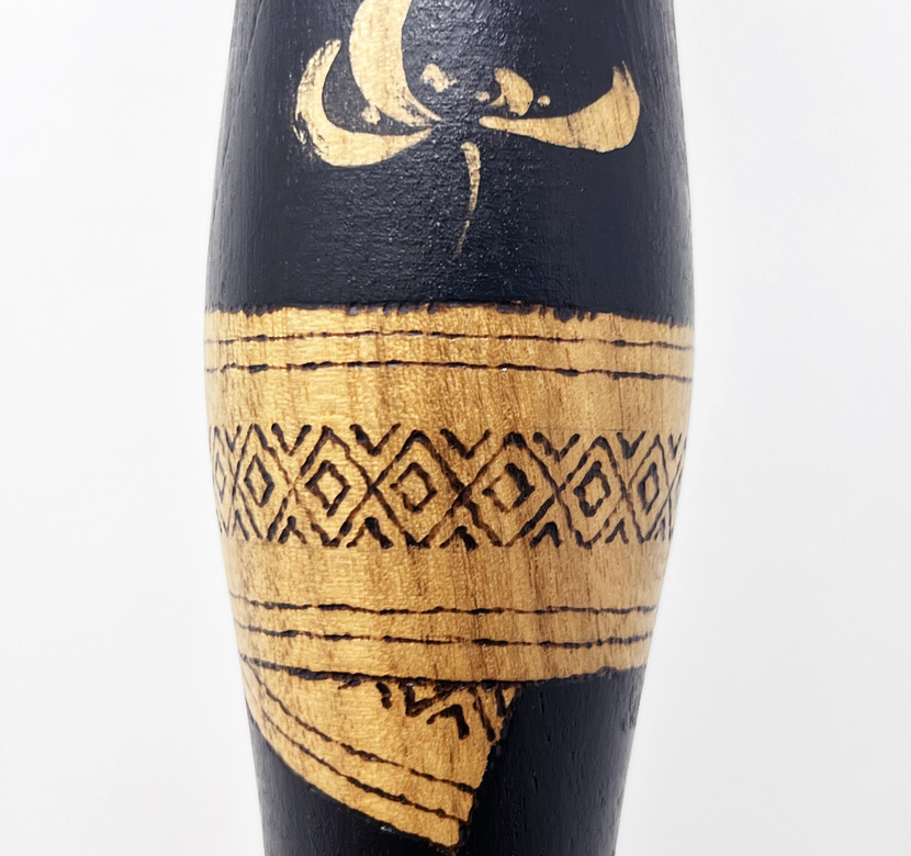 Rara kokeshi vintage da collezione "Iki" - "Eleganza" del Maestro Sansaku Sekiguchi (37,5 cm) - immagine 8