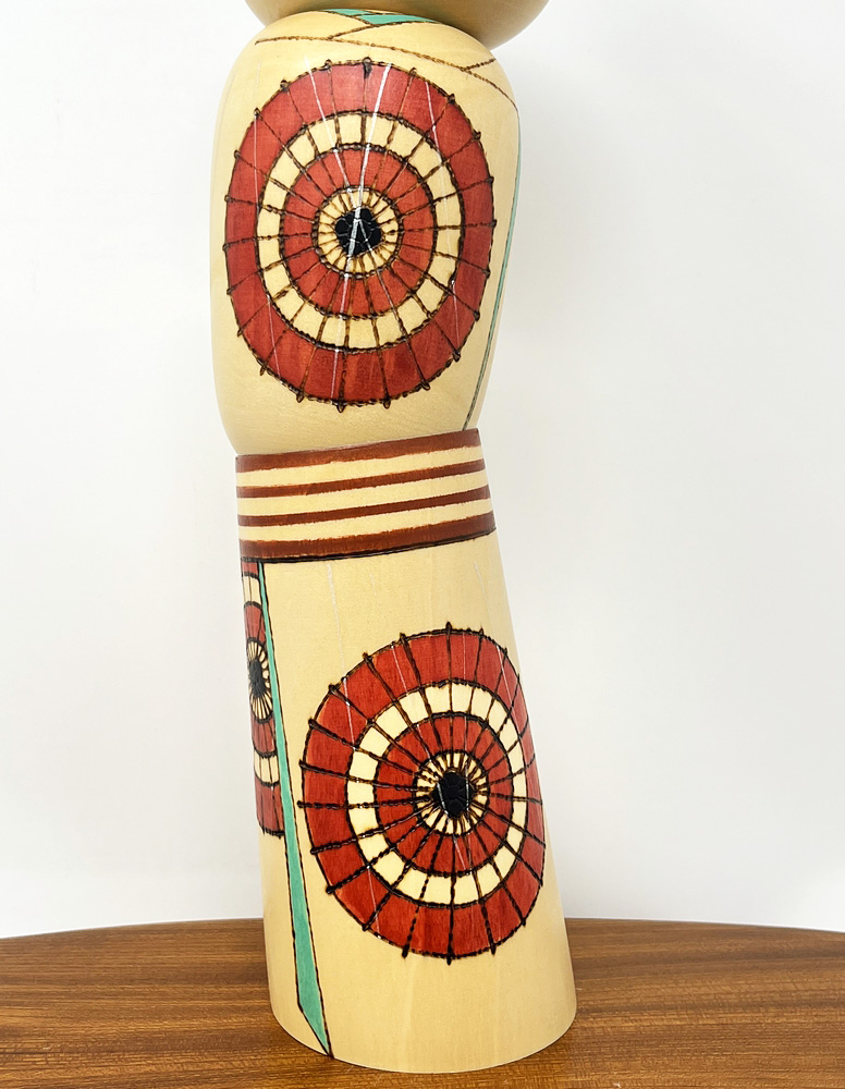 Esclusiva kokeshi vintage da collezione "Ame" - "Pioggia" di Sansaku Sekiguchi, figura femminile (35 cm) - immagine 6