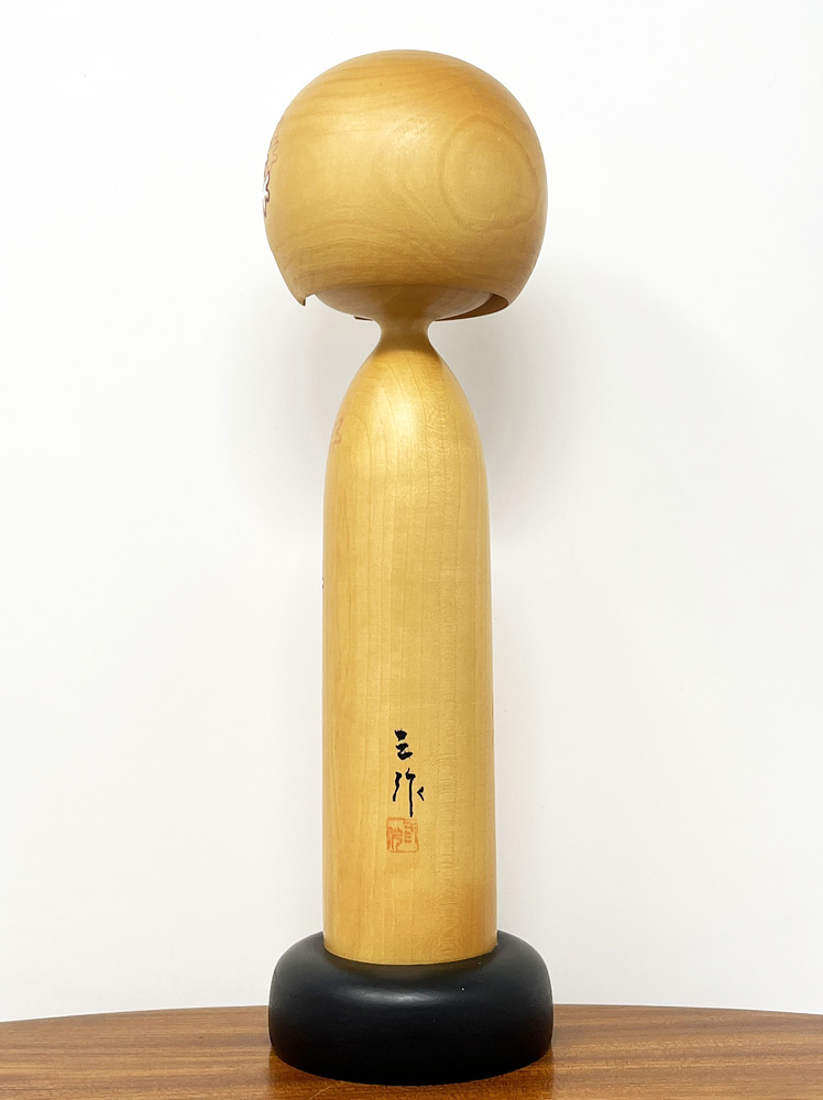 Premiata kokeshi vintage da collezione "Hanakazari" - "Decorazione floreale" di Sansaku Sekiguchi (30 cm) - immagine 3