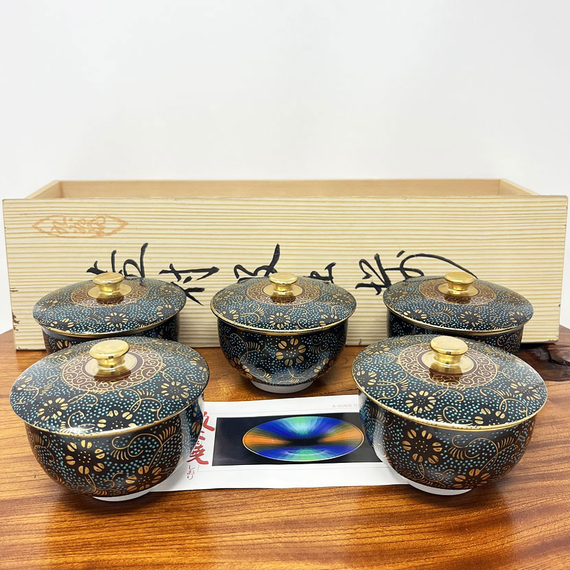 Servizio da tè vintage giapponese Kutani-yaki “Aotsubu” – Set di 5 tazze con coperchio firmate Shōgetsu – Con scatola originale - immagine 13