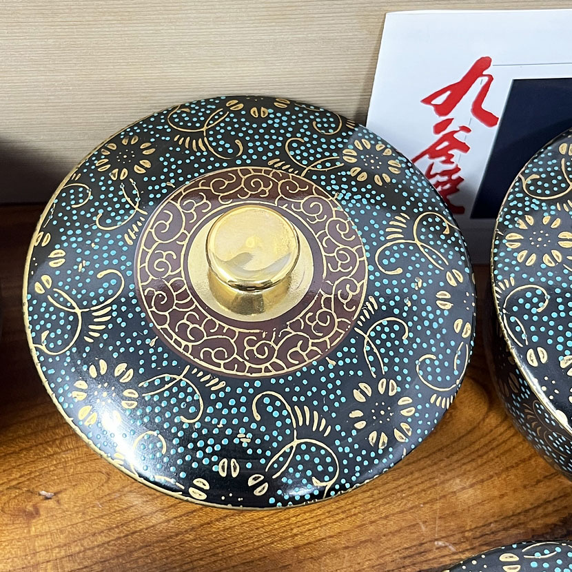 Servizio da tè vintage giapponese Kutani-yaki “Aotsubu” – Set di 5 tazze con coperchio firmate Shōgetsu – Con scatola originale - immagine 14