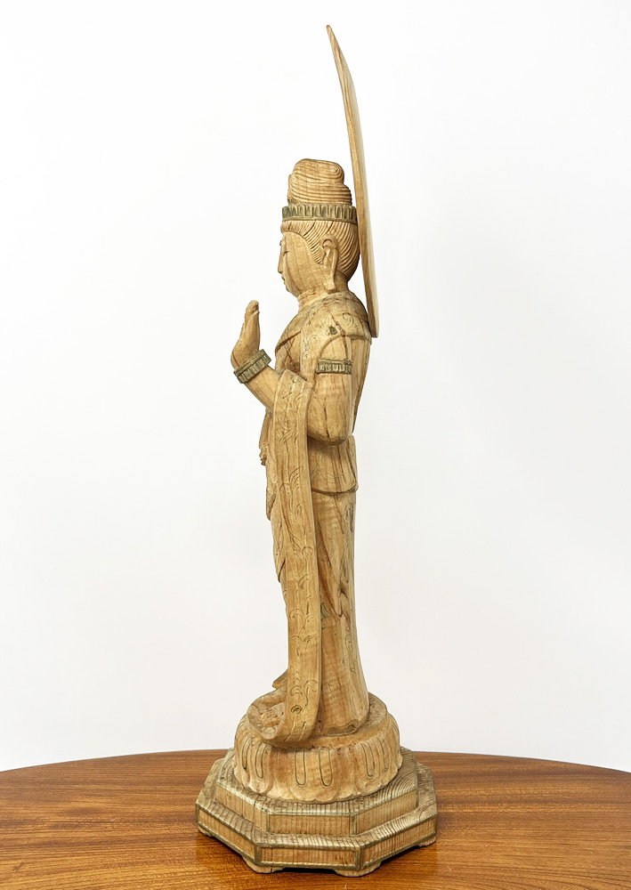 Pregiata statua di Kannon del 1939 in legno firmata Munakata, con scatola originale - immagine 3