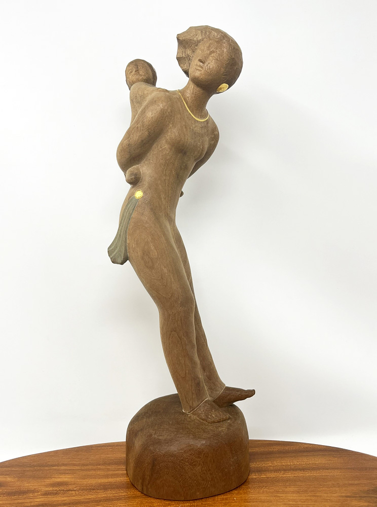 Pregiata scultura in legno “Boshigumo” – "Madre e figlio tra le nuvole" di Ono Naoko, con confezione in legno (39 cm) - immagine 2