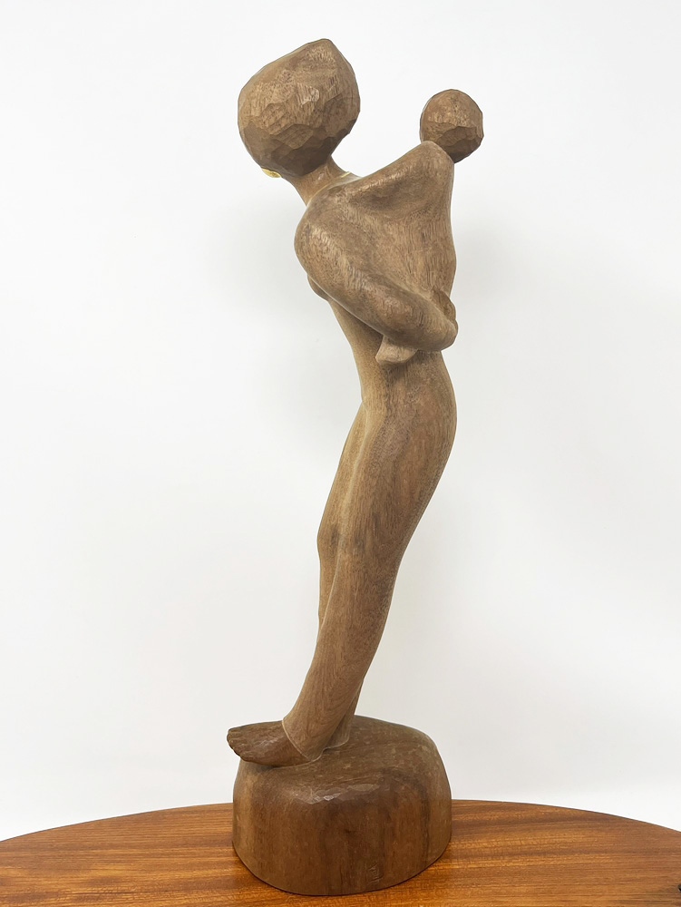 Pregiata scultura in legno “Boshigumo” – "Madre e figlio tra le nuvole" di Ono Naoko, con confezione in legno (39 cm) - immagine 4