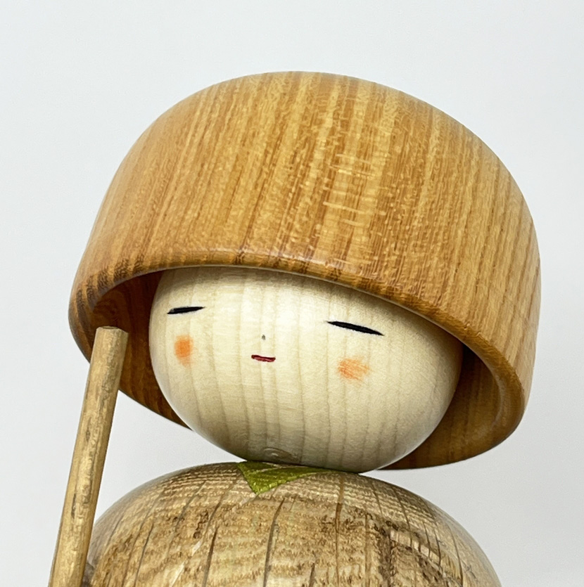 Esclusiva Kokeshi Santoka "Seiryū" - "Ruscello dalle acque limpide" di Fumio Tomidokoro (Pezzo unico) - immagine 10