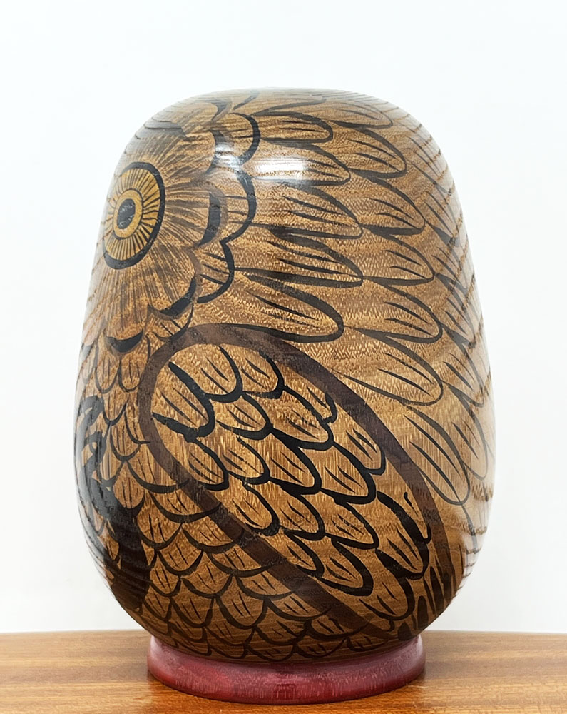 Rara Kokeshi vintage “Gufo Daruma” beneaugurante del Maestro Sato Kazuo - immagine 2